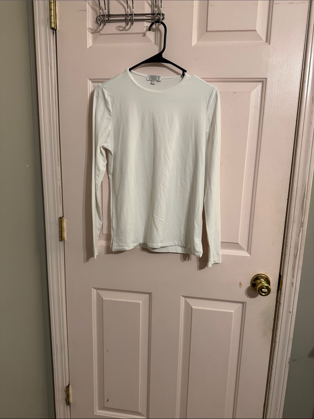 Women’s Long-Sleeve Crewneck Tee in White